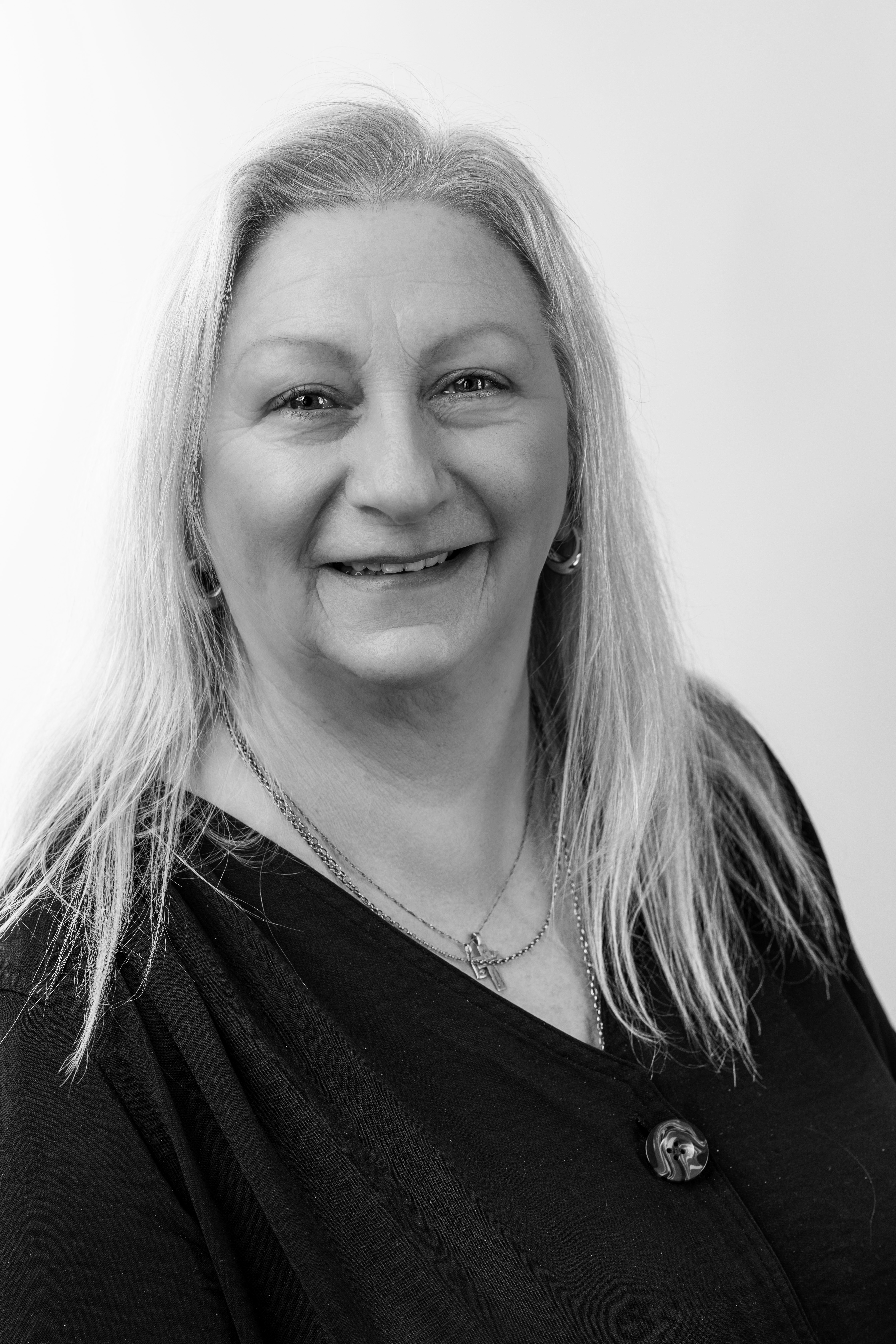Louise  Haywood, Sales Consultant / Admin 